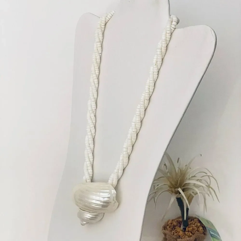 Gorgeous Ivory white off Pearl Natural Seashell Sea Shell 12” Drop Necklace - Picture 6 of 12